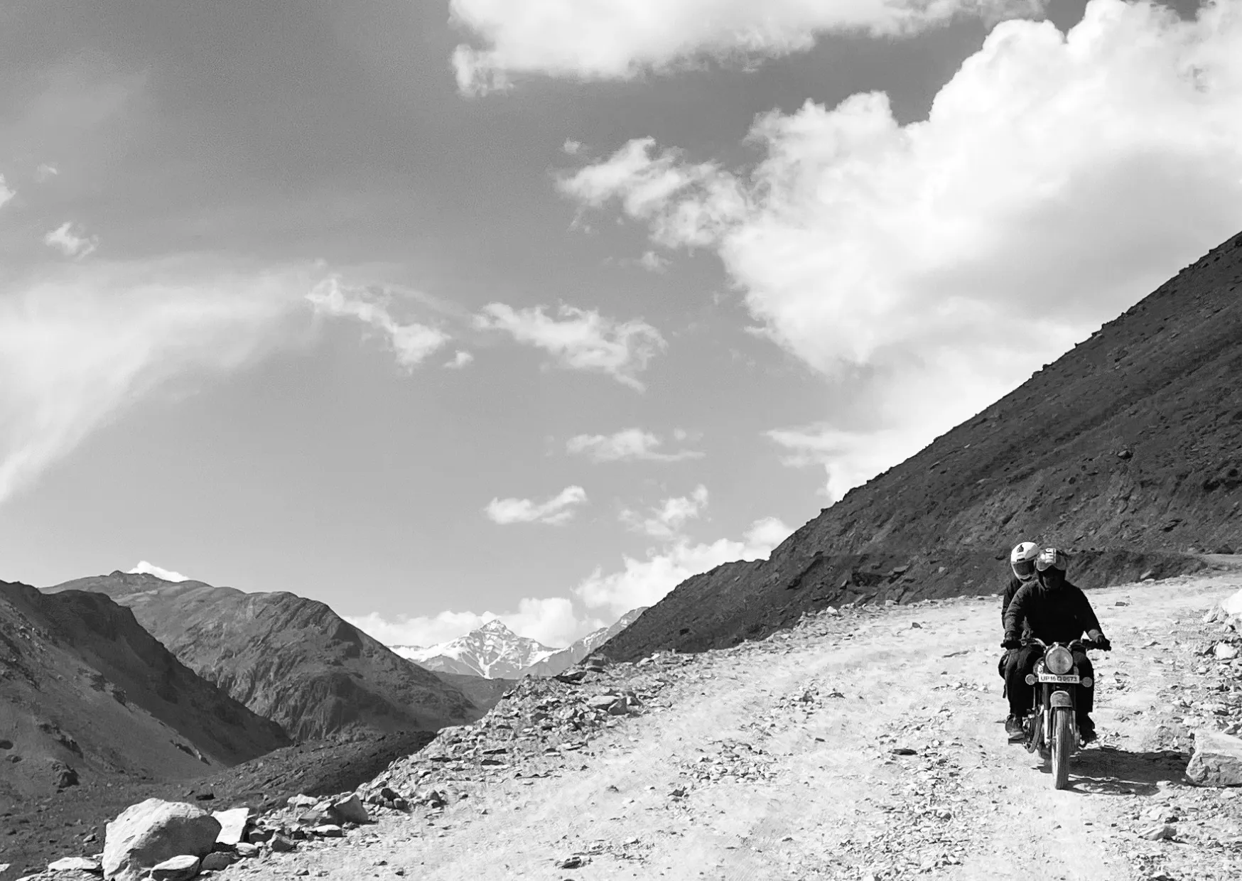 Black & White Biking 2